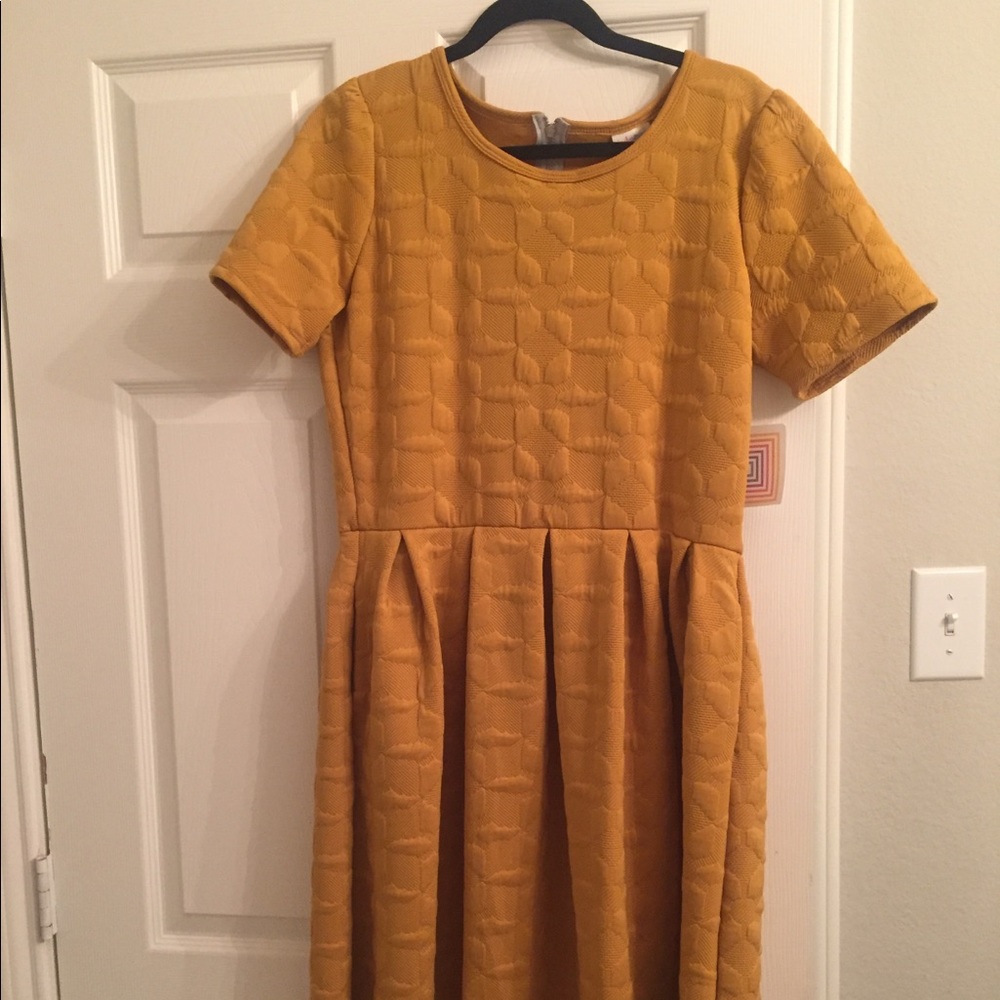 Lularoe Amelia Dress